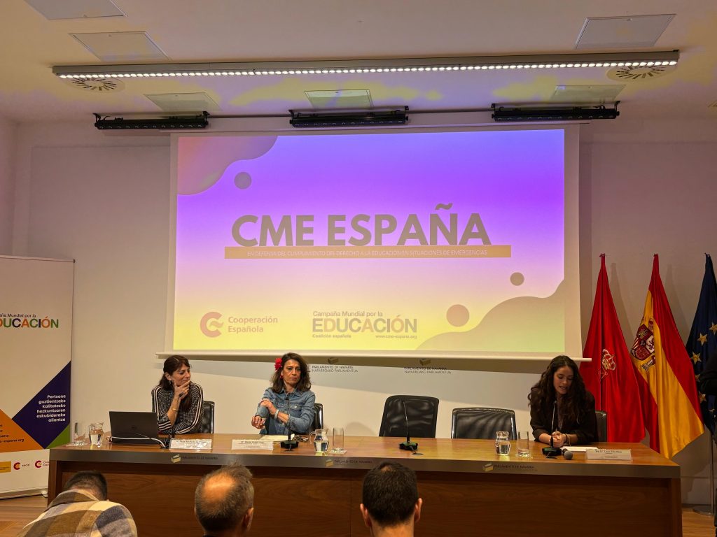 Paula San Pedro en el Parlamento de Navarra